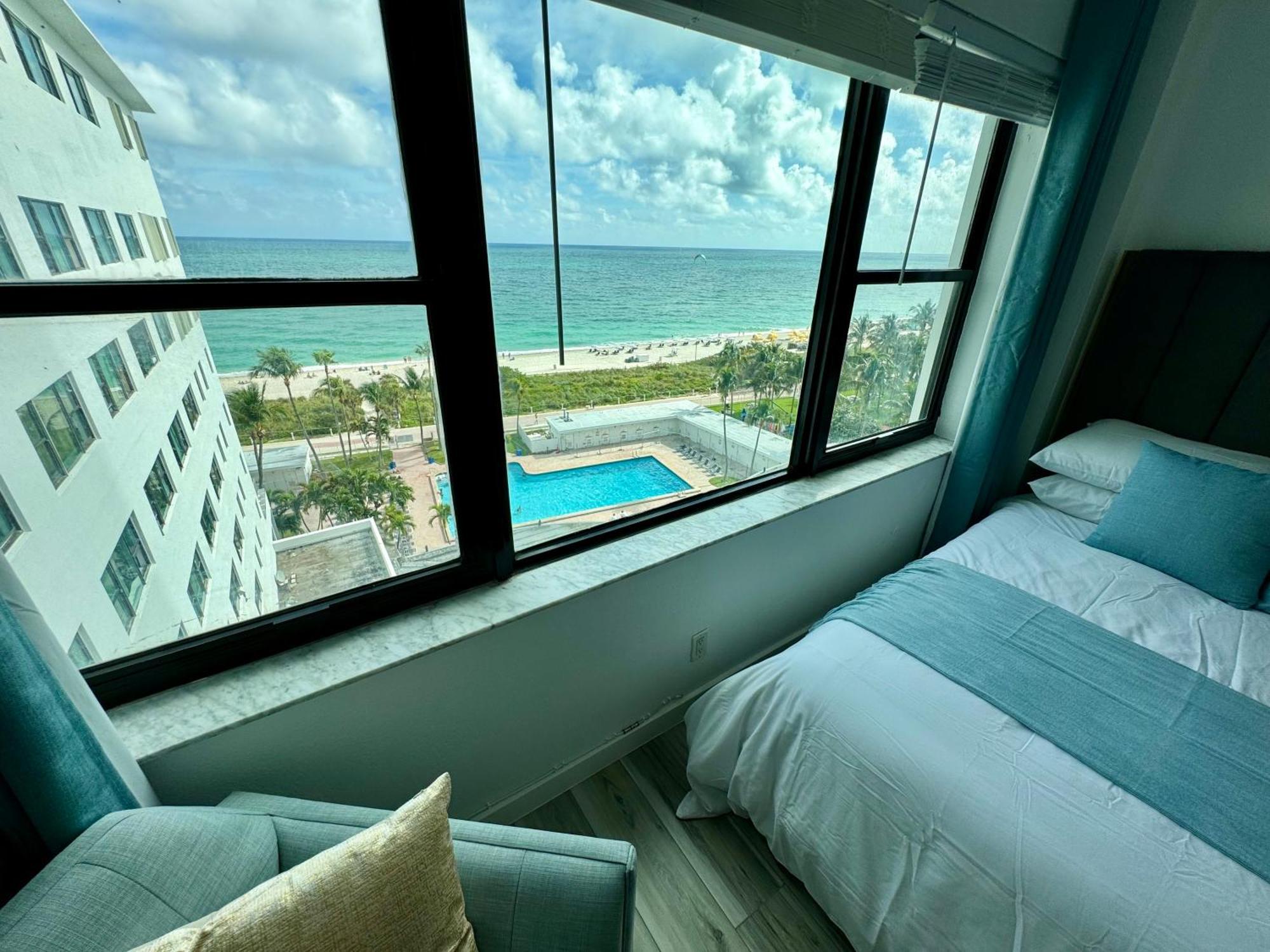 Directly On The Beach With Pool & Ocean View Miami Beach Exterior photo