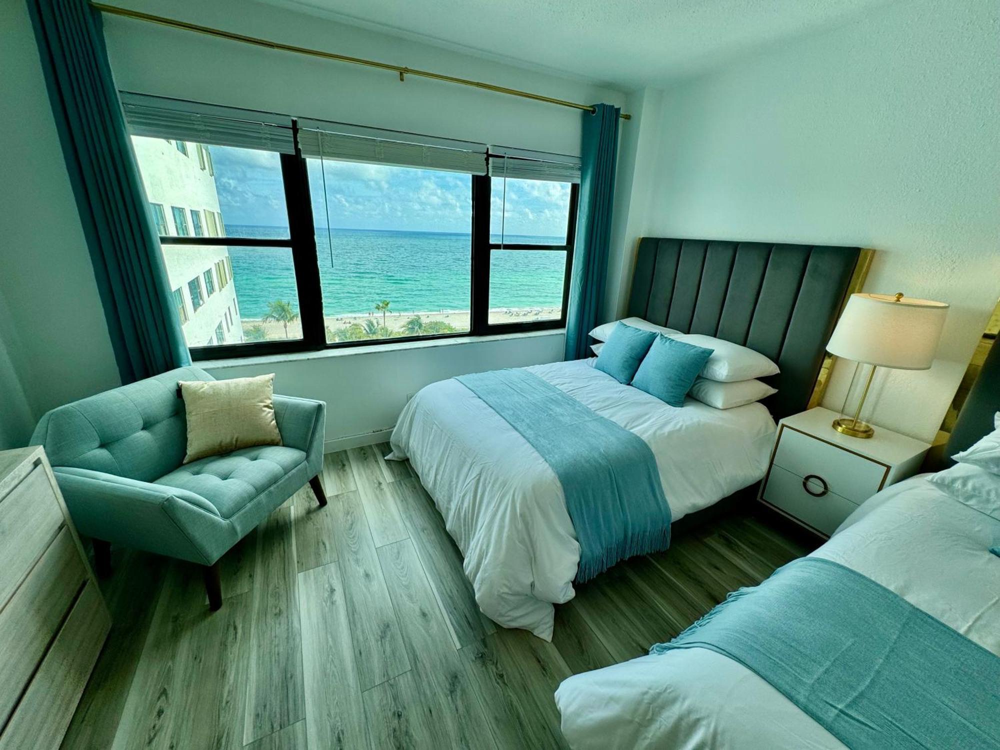 Directly On The Beach With Pool & Ocean View Miami Beach Exterior photo