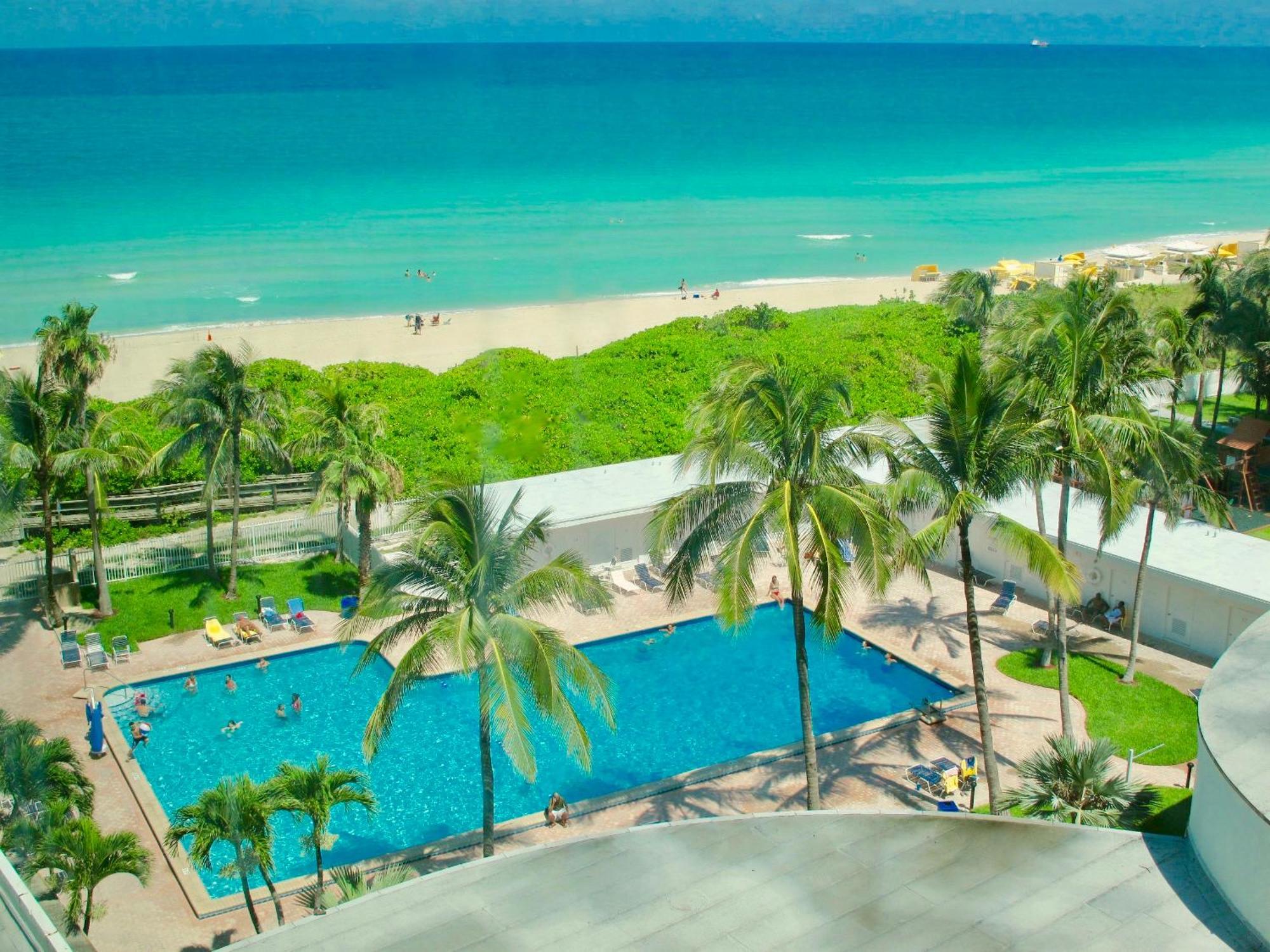 Directly On The Beach With Pool & Ocean View Miami Beach Exterior photo